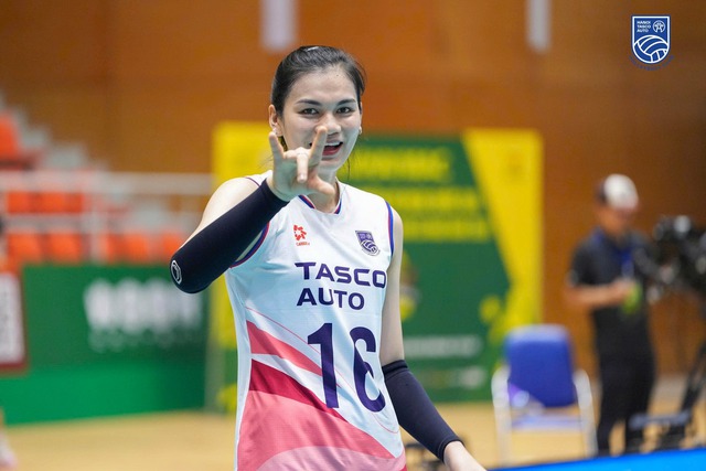 C&uacute; sốc đầu ti&ecirc;n giải b&oacute;ng chuyền v&ocirc; địch quốc gia: T&acirc;n binh rực s&aacute;ng- Ảnh 2.