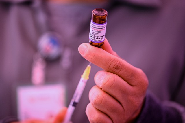 130 trẻ em tử vong, Bangladesh ti&ecirc;m chủng khẩn cấp chống dịch sởi- Ảnh 1.