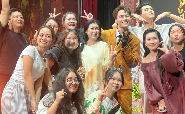 Nghệ sĩ Thanh Thủy tiết lộ l&yacute; do kh&ocirc;ng khuyến kh&iacute;ch con c&aacute;i theo nghề - Ảnh 1.