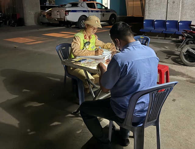 Vi phạm tr&ecirc;n cao tốc, xe cấp cứu bị CSGT phạt gần 80 triệu - Ảnh 2.