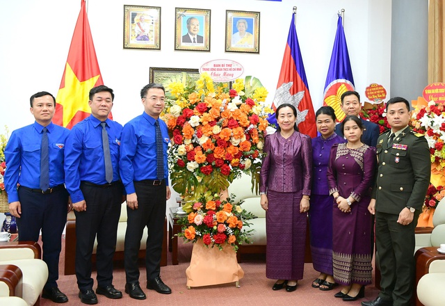 Bí thư TƯ Đoàn Nguyễn Tường Lâm chúc mừng tết cổ truyền Lào, Campuchia - Ảnh 3. Bí thư TƯ Đoàn Nguyễn Tường Lâm chúc mừng tết cổ truyền Lào, Campuchia - Ảnh 3.