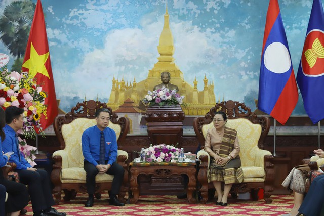 Bí thư TƯ Đoàn Nguyễn Tường Lâm chúc mừng tết cổ truyền Lào, Campuchia - Ảnh 2. Bí thư TƯ Đoàn Nguyễn Tường Lâm chúc mừng tết cổ truyền Lào, Campuchia - Ảnh 2.