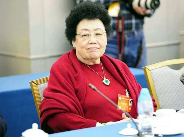 Vợ tỉ phú của 'Đường Tăng' Trì Trọng Thụy qua đời- Ảnh 2. Vợ tỉ phú của 'Đường Tăng' Trì Trọng Thụy qua đời- Ảnh 2.