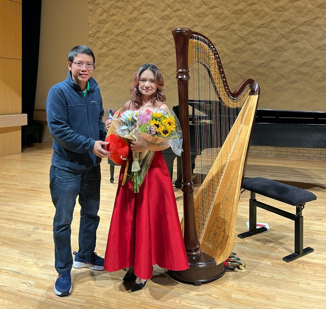 Cô gái Việt chơi hạc cầm tại Mỹ: Hành trình âm nhạc đầy đam mê và thử thách - Ảnh 7. Cô gái Việt chơi hạc cầm tại Mỹ: Hành trình âm nhạc đầy đam mê và thử thách - Ảnh 7.