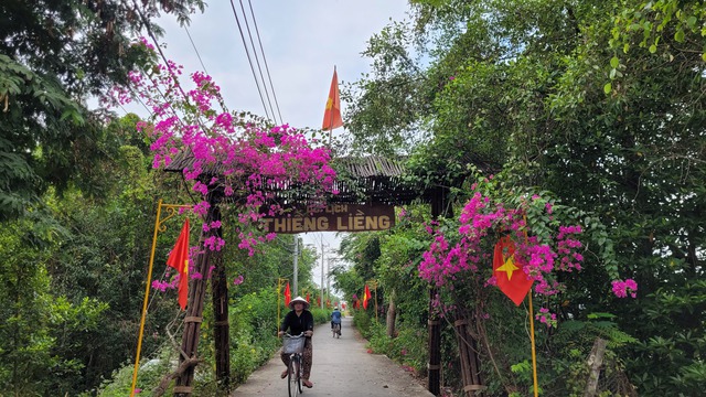 Điện về đã đổi đời cho người dân trên đảo Thiềng Liềng - Ảnh 5.