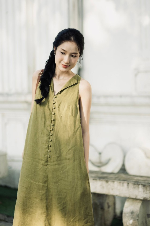 Váy suông dài từ linen, lụa, tơ là xu hướng nổi bật mùa nắng- Ảnh 1. Váy suông dài từ linen, lụa, tơ là xu hướng nổi bật mùa nắng- Ảnh 1.