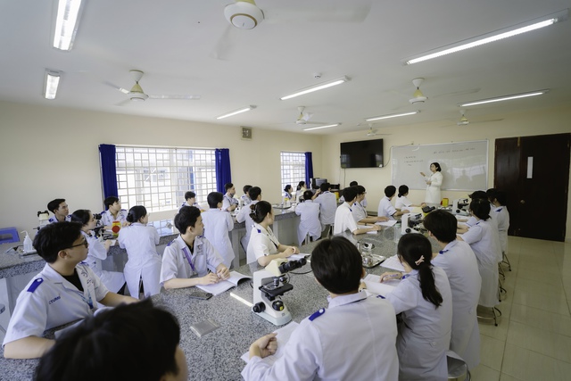 Trường Đại học Y Dược Cần Thơ tuyển sinh, Y khoa 'hot' nhất với 1.030 chỉ ti&ecirc;u - Ảnh 3.
