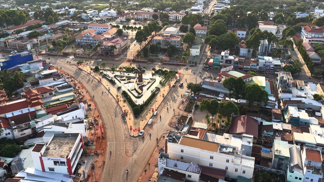  Xu&acirc;n Lộc lấy hạ tầng &ndash; dịch vụ - du lịch l&agrave; trụ cột ph&aacute;t triển - Ảnh 1.