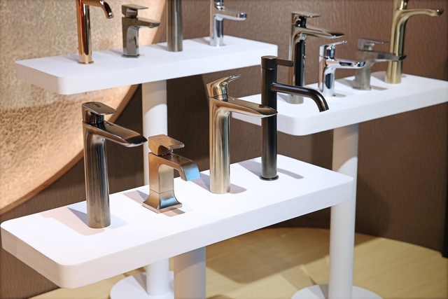 TOTO ra mắt WASHLET G5A tại Việt Nam: B&agrave;n cầu th&ocirc;ng minh, cảm hứng từ s&oacute;ng nước - Ảnh 3.