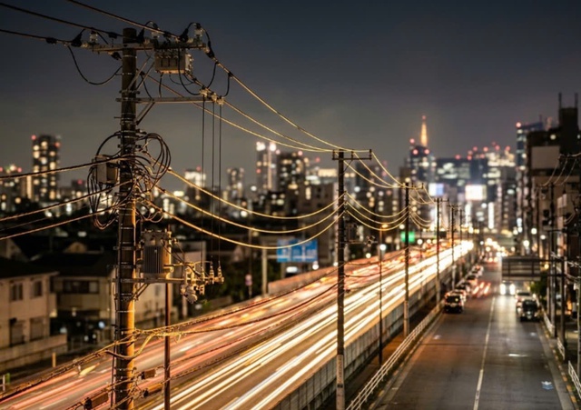 Ngành điện tp . Hcm: Kết nối ánh sáng , xóa nhòa khoảng cách đời sống hiện đại - Ảnh 1. Ngành điện tp . Hcm: Kết nối ánh sáng , xóa nhòa khoảng cách đời sống hiện đại - Ảnh 1.