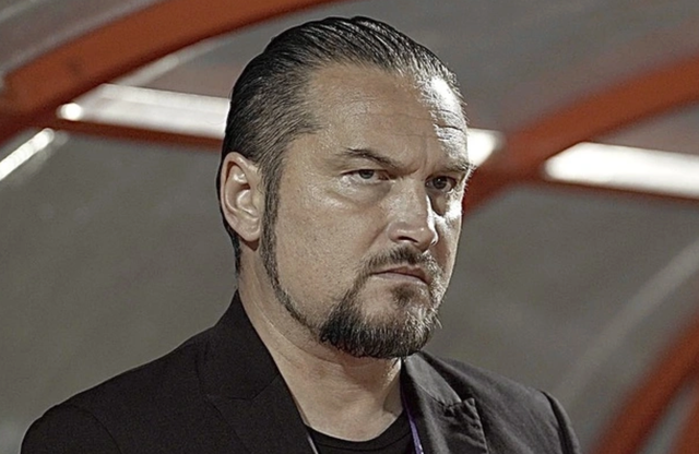 Thể Công Viettel bất ngờ ‘xin đổi’ HLV Popov: Điều lệ V-League có cho phép?- Ảnh 1. Thể Công Viettel bất ngờ ‘xin đổi’ HLV Popov: Điều lệ V-League có cho phép?- Ảnh 1.