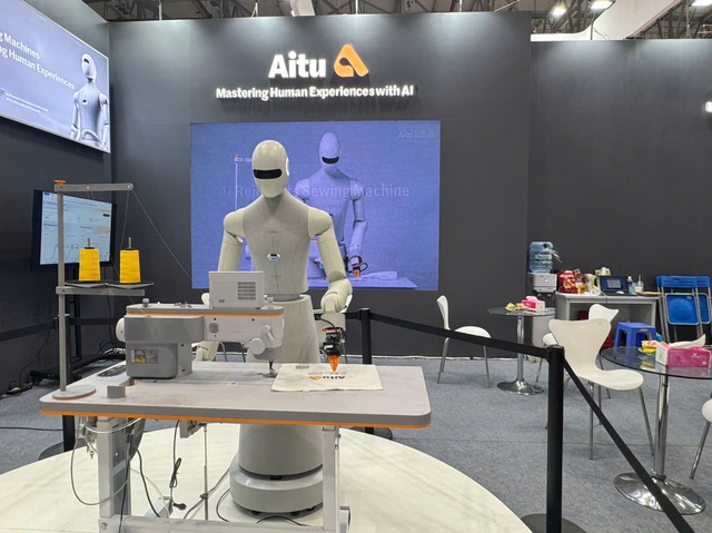 Dệt may chuyển đổi c&ocirc;ng nghệ AI để th&iacute;ch ứng biến đổi thế giới  - Ảnh 1.