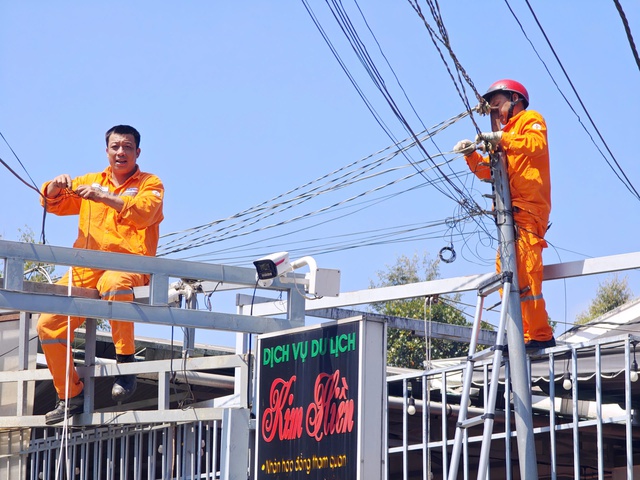 Khung giờ cao điểm điện tập trung ho&agrave;n to&agrave;n v&agrave;o buổi tối- Ảnh 1.