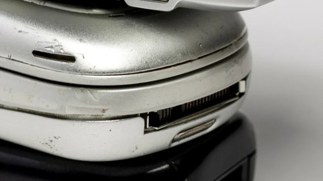 Những cổng sạc điện thọai kỳ dị v&agrave; h&agrave;nh tr&igrave;nh đến USB - C năm 2026 - Ảnh 4.