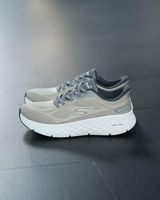 Skechers GOWalk Max Cushioning Flex - Trải nghiệm thoải mái trong từng chuyển động thường ngày- Ảnh 2. Skechers GOWalk Max Cushioning Flex - Trải nghiệm thoải mái trong từng chuyển động thường ngày- Ảnh 2.