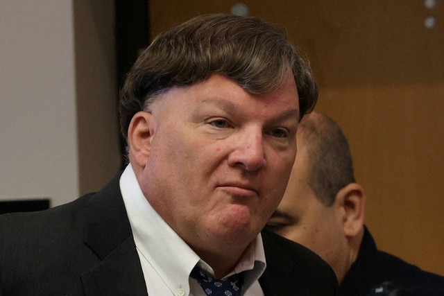 Kẻ giết người hàng loạt Rex Heuermann thú tội phân xác 8 phụ nữ ở Mỹ - Ảnh 1.