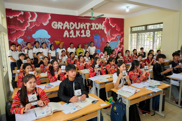 H&agrave;nh tr&igrave;nh Từ Tr&aacute;i Tim tiếp lửa người l&iacute;nh bi&ecirc;n ph&ograve;ng nơi cực t&acirc;y Tổ quốc - Ảnh 1.