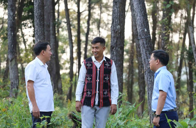 Chung dòng máu Lạc Hồng: Từ vùng kinh tế mới thành điểm sáng du lịch- Ảnh 1. Chung dòng máu Lạc Hồng: Từ vùng kinh tế mới thành điểm sáng du lịch- Ảnh 1.