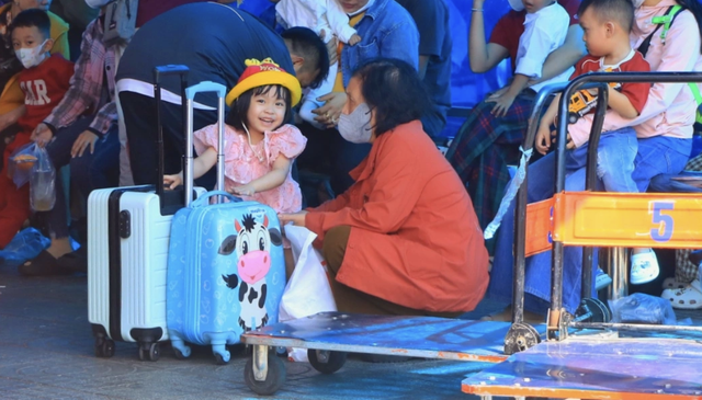 Rời TP.HCM về qu&ecirc; lễ Giỗ tổ H&ugrave;ng Vương, 30.4: Ng&agrave;y Bến xe Miền T&acirc;y đ&ocirc;ng nhất - Ảnh 2.