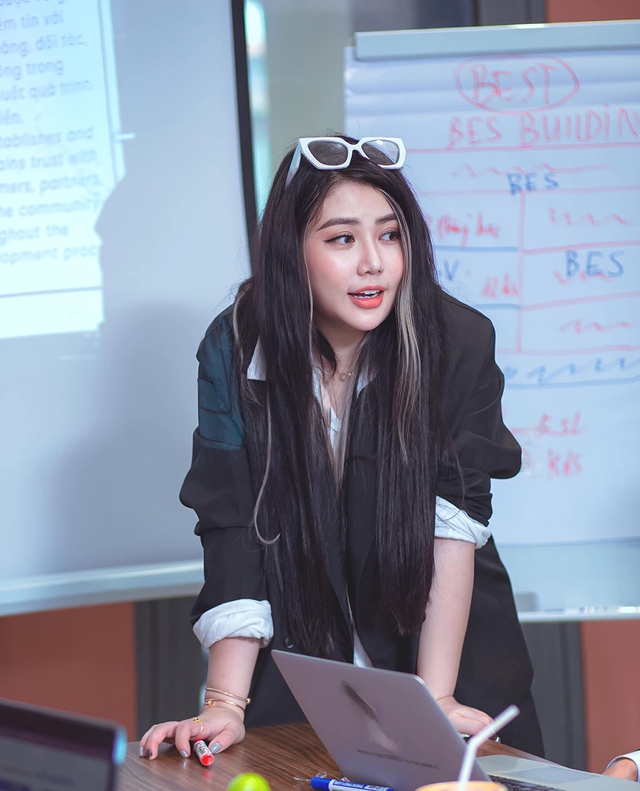 Thời trang c&ocirc;ng sở gen Z kh&ocirc;ng c&ograve;n l&agrave; 'đồng phục'?- Ảnh 3.