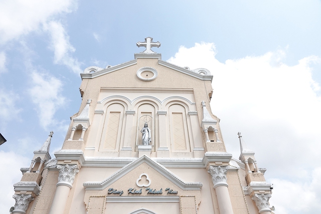 Nhà thờ Chánh tòa Cần Thơ - dấu ấn kiến trúc trăm năm giữa lòng Tây Đô- Ảnh 3. Nhà thờ Chánh tòa Cần Thơ - dấu ấn kiến trúc trăm năm giữa lòng Tây Đô- Ảnh 3.