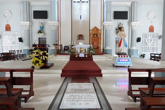 Nhà thờ Chánh tòa Cần Thơ - dấu ấn kiến trúc trăm năm giữa lòng Tây Đô- Ảnh 5. Nhà thờ Chánh tòa Cần Thơ - dấu ấn kiến trúc trăm năm giữa lòng Tây Đô- Ảnh 5.