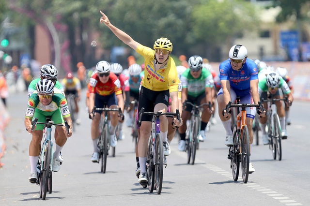 Tay đua Hà Nội giành vua leo núi chặng 7 Cúp xe đạp truyền hình TP.HCM- Ảnh 5. Tay đua Hà Nội giành vua leo núi chặng 7 Cúp xe đạp truyền hình TP.HCM- Ảnh 5.