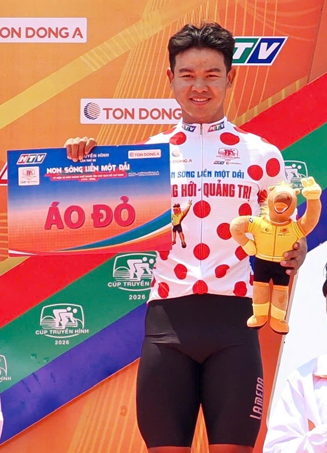 Tay đua Hà Nội giành vua leo núi chặng 7 Cúp xe đạp truyền hình TP.HCM- Ảnh 4. Tay đua Hà Nội giành vua leo núi chặng 7 Cúp xe đạp truyền hình TP.HCM- Ảnh 4.