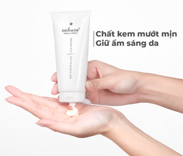 Top 6 sữa rửa mặt cho da kh&ocirc; r&aacute;p, nứt nẻ cũng trở n&ecirc;n mềm mịn - Ảnh 4.
