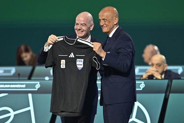 Chủ tịch FIFA tuy&ecirc;n bố tiếp tục tranh cử, Iran chắc chắn tham dự World Cup 2026- Ảnh 1.