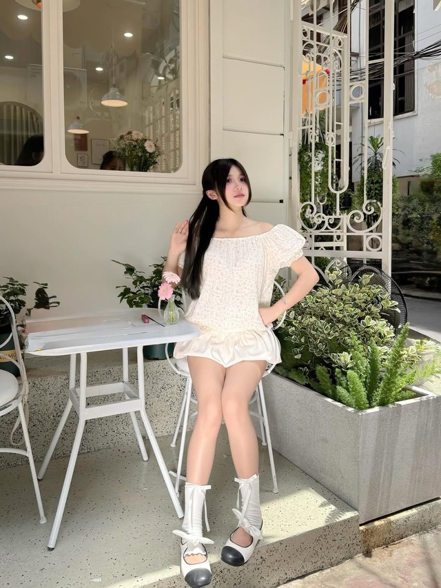 'Giải nhiệt' ngày nóng với set trang phục bí tone sur tone- Ảnh 2. 'Giải nhiệt' ngày nóng với set trang phục bí tone sur tone- Ảnh 2.