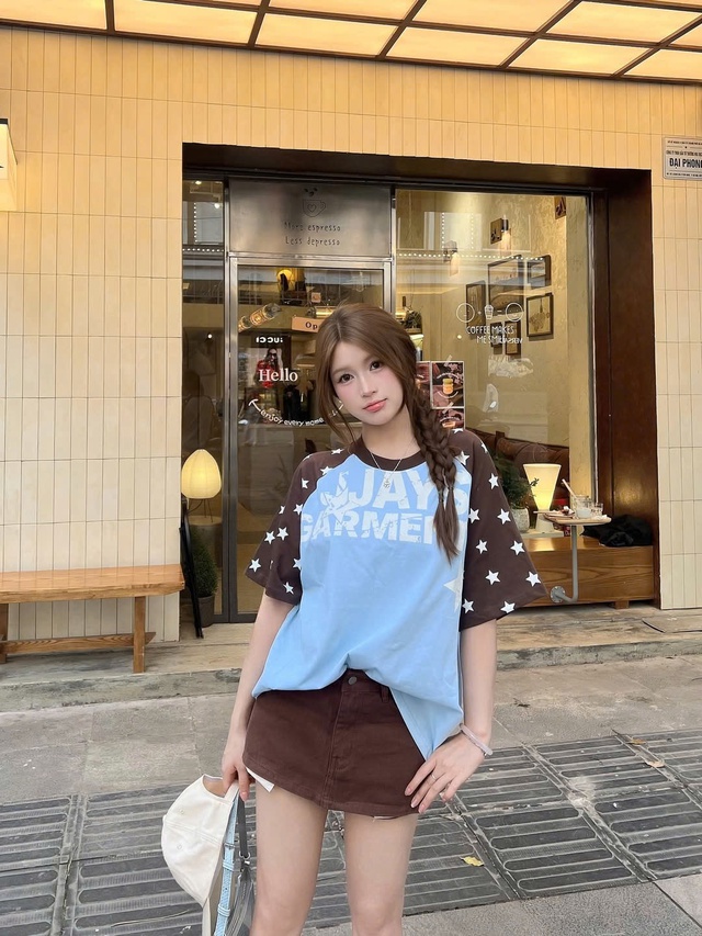 Hoàn thiện phong cách vintage với chân váy nâu cổ điển- Ảnh 5.