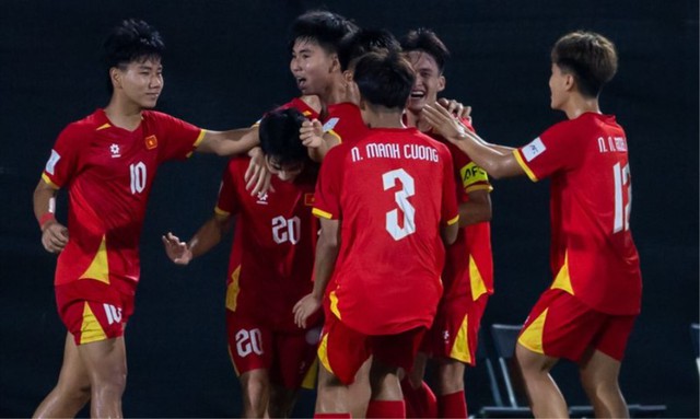 Báo Hàn Quốc hú vía: 'U.17 Việt Nam chơi đầy khó chịu, chúng ta đã thoát hiểm ngoạn mục'- Ảnh 1. Báo Hàn Quốc hú vía: 'U.17 Việt Nam chơi đầy khó chịu, chúng ta đã thoát hiểm ngoạn mục'- Ảnh 1.