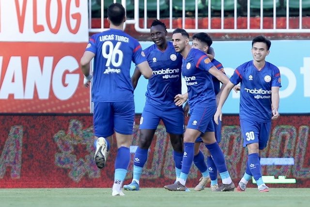 Trung Ki&ecirc;n &lsquo;bất ngờ&rsquo; vắng mặt, HAGL d&ugrave;ng 2 nh&acirc;n sự chưa đ&aacute; trận n&agrave;o m&ugrave;a n&agrave;y: Thua PVF-CAND l&agrave; phải! - Ảnh 4.