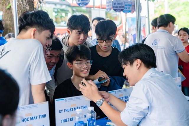 Ch&agrave;ng trai An Giang nhận học bổng to&agrave;n phần tiến sĩ đại học top 8 thế giới  - Ảnh 3.