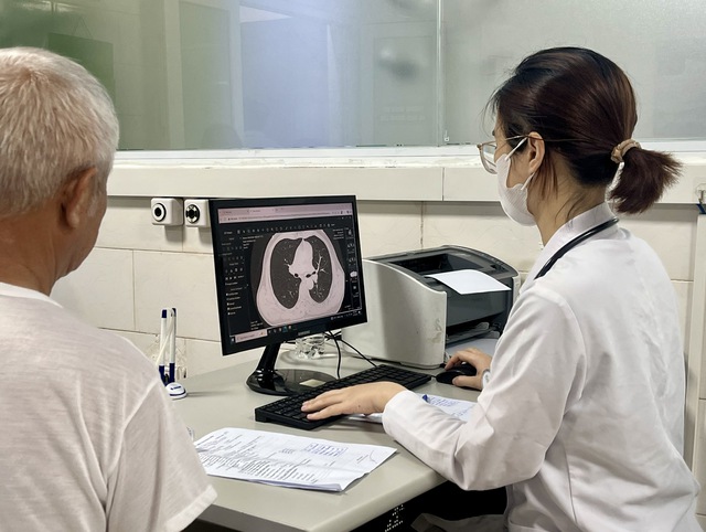 5 trường hợp cần tầm so&aacute;t ung thư phổi - Ảnh 1.