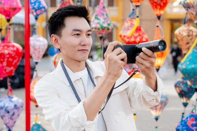 Concert giữa l&ograve;ng Hội An: M&agrave;n debut ho&agrave;nh tr&aacute;ng của OPPO Find X9 Ultra v&agrave; Find X9s  - Ảnh 4.