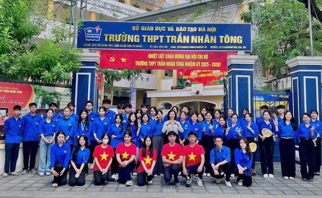 Biến những kỳ thi căng thẳng thành kỷ niệm ấm áp, đầy tình người - Ảnh 2.