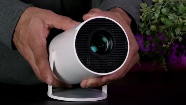 8 sai lầm thường gặp khi mua máy chiếu - Ảnh 1.