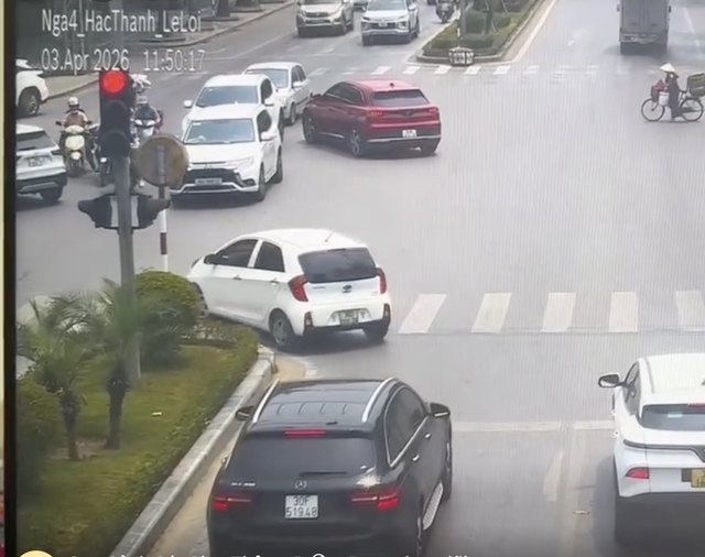Cục CSGT lý giải lỗi vượt đèn vàng, quay đầu trên vạch đi bộ bị phạt nặng - Ảnh 2.