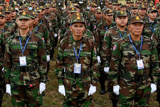 Campuchia ch&iacute;nh thức tăng thời hạn nghĩa vụ qu&acirc;n sự bắt buộc- Ảnh 1.