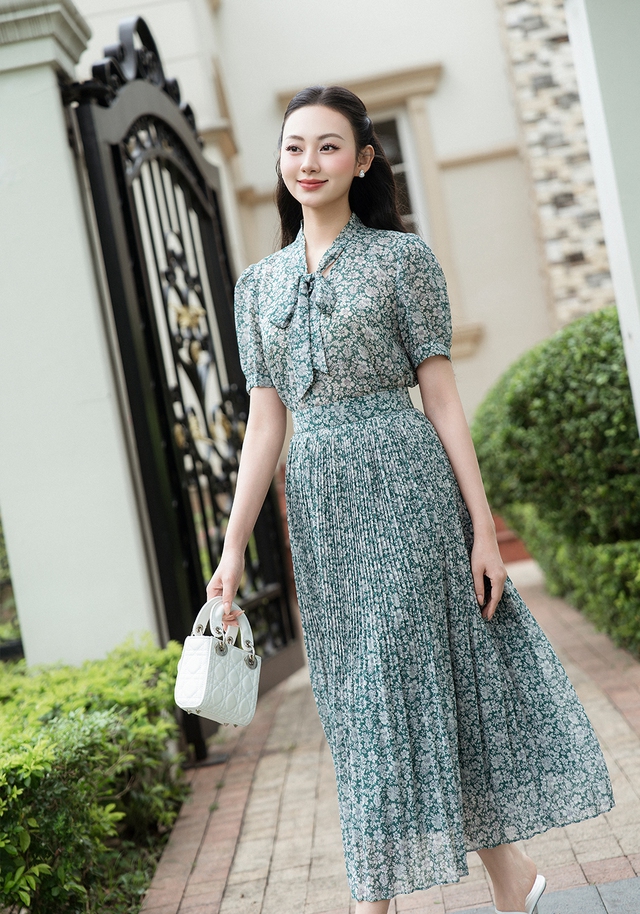 Bí quyết tạo diện mạo mới cho phong cách công sở- Ảnh 1.
