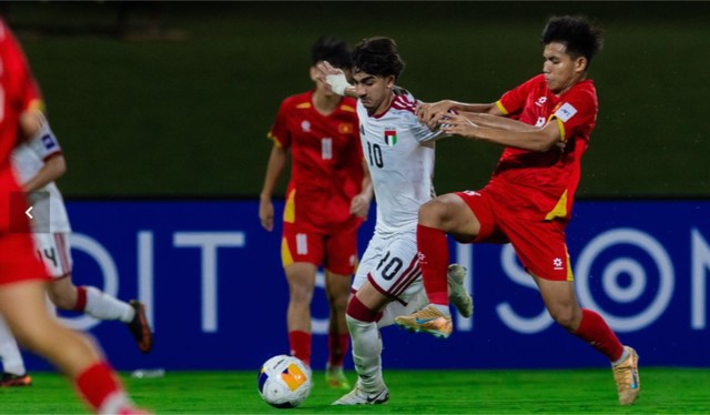 AFC chỉ thẳng điểm mấu chốt giúp U.17 Việt Nam ngược dòng hạ UAE, giành ngôi đầu ngoạn mục- Ảnh 2. AFC chỉ thẳng điểm mấu chốt giúp U.17 Việt Nam ngược dòng hạ UAE, giành ngôi đầu ngoạn mục- Ảnh 2.