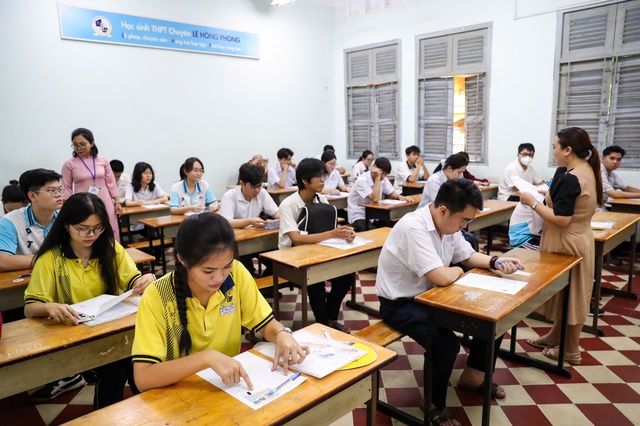Thi tốt nghiệp THPT: Th&iacute; sinh kh&ocirc;ng được xem nhẹ những điều n&agrave;y - Ảnh 1.