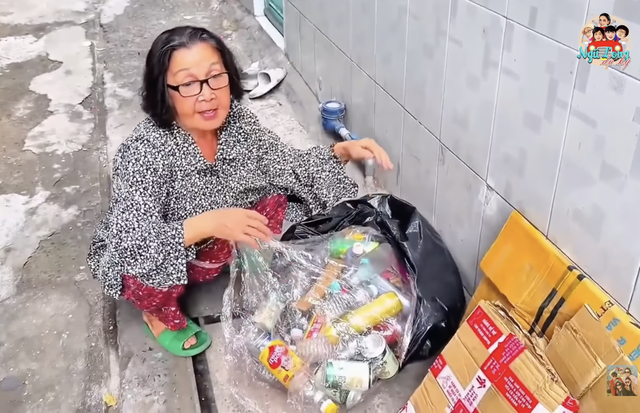 X&oacute;t xa nghệ sĩ cải lương nhặt ve chai, đi l&agrave;m thu&ecirc; kiếm sống- Ảnh 2.