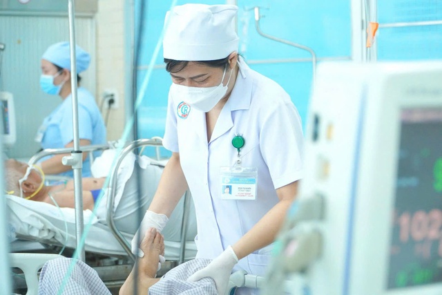 Nghề điều dưỡng: &Aacute;p lực, sợ h&atilde;i v&agrave; h&agrave;nh tr&igrave;nh giữ lấy sự sống- Ảnh 15.
