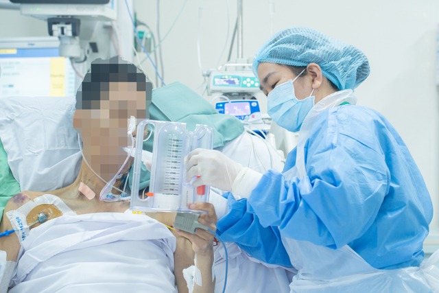 Nghề điều dưỡng: &Aacute;p lực, sợ h&atilde;i v&agrave; h&agrave;nh tr&igrave;nh giữ lấy sự sống- Ảnh 7.