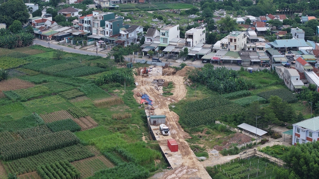 Phê bình 16 xã, phường giải ngân vốn đầu tư công bằng 0, sau 5 tháng- Ảnh 2.