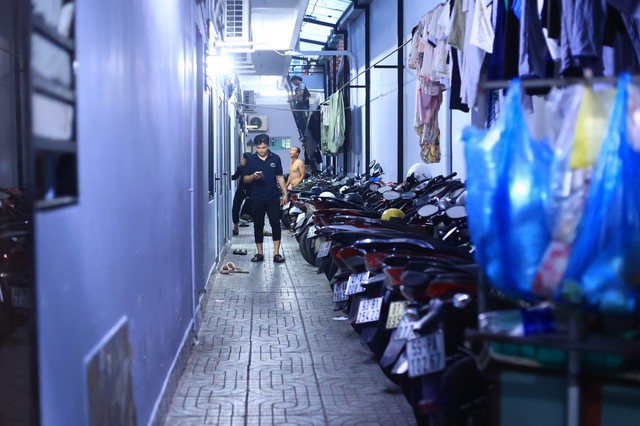 Thu tiền điện vượt 3.460 đồng/kWh bị phạt: Chủ trọ ở TP.HCM tính tăng giá phòng- Ảnh 2. Thu tiền điện vượt 3.460 đồng/kWh bị phạt: Chủ trọ ở TP.HCM tính tăng giá phòng- Ảnh 2.