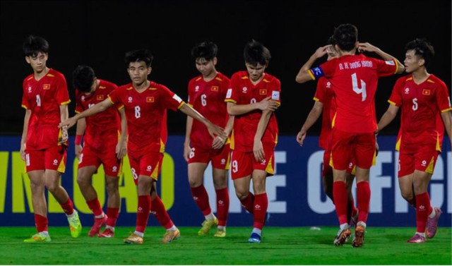 B&aacute;o &Uacute;c e d&egrave; khi đội nh&agrave; t&aacute;i đấu U.17 Việt Nam tứ kết ch&acirc;u &Aacute;: &lsquo;Nỗi đau vẫn c&ograve;n nguy&ecirc;n&rsquo;- Ảnh 2.
